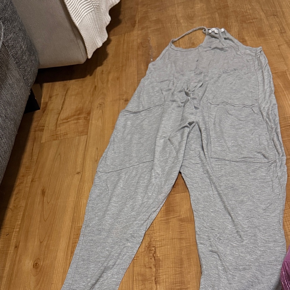 Gray Sleeveless Jumpsuit
